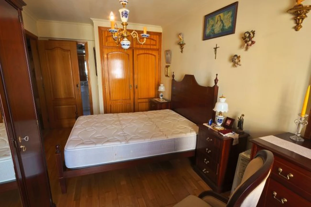 Apartamento T2 para Venda em Idanha Foto 12