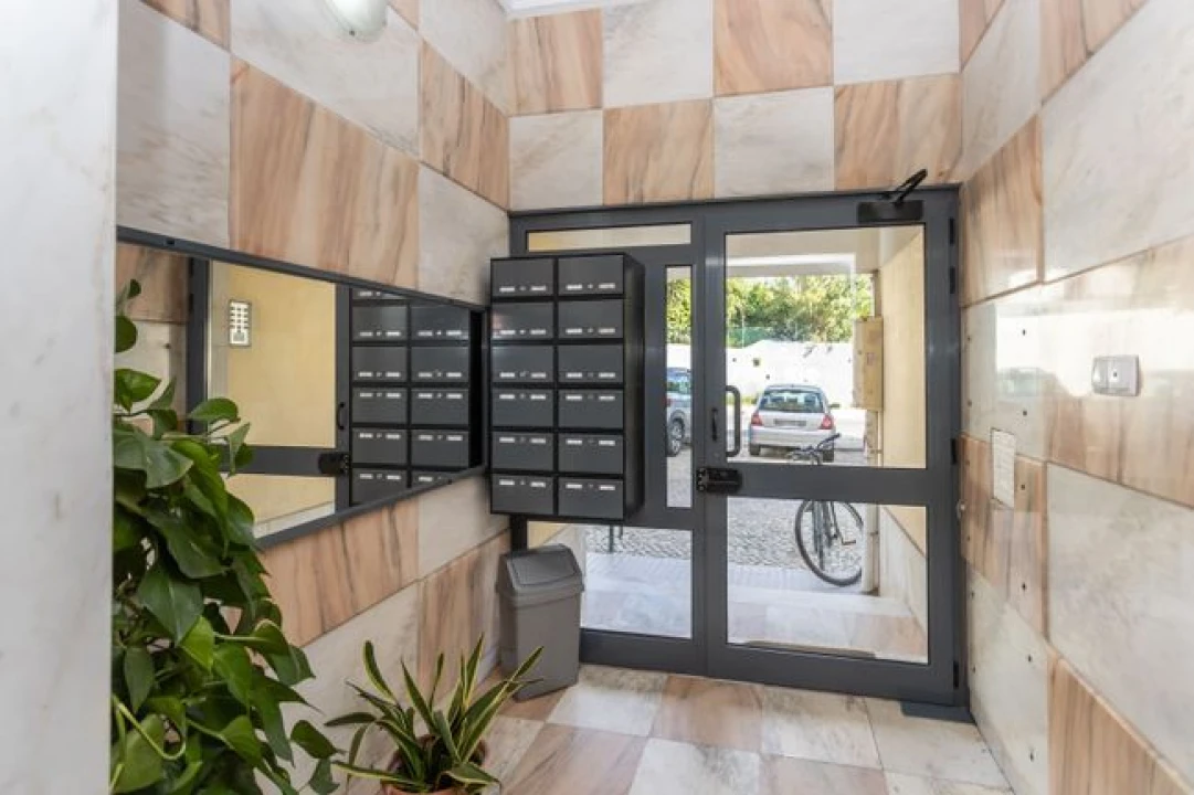 Apartamento T2 para Venda em Carcavelos Foto 8