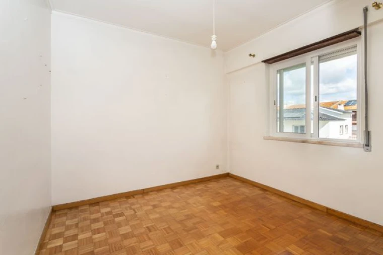 Apartamento T2 para Venda em Carcavelos Foto 4