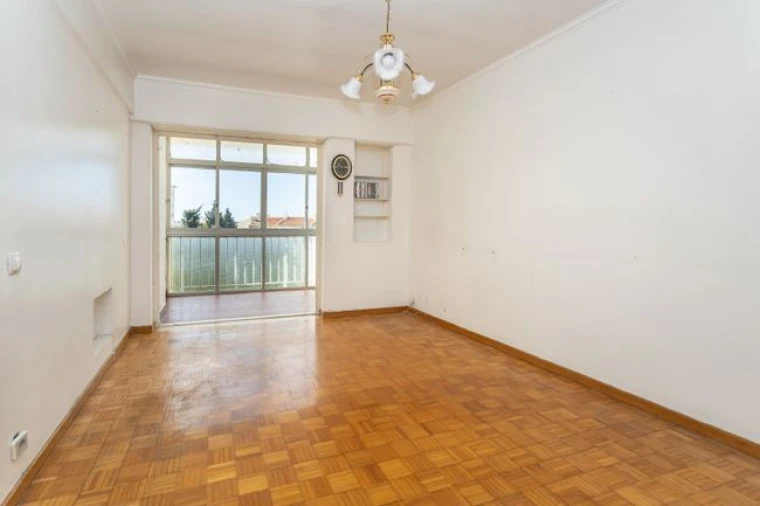 Apartamento T2 para Venda em Carcavelos Foto 17