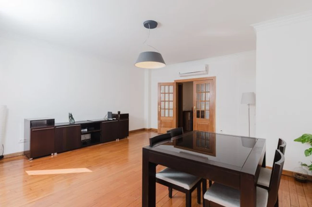 Apartamento T3 para Venda em Lisboa Foto 3