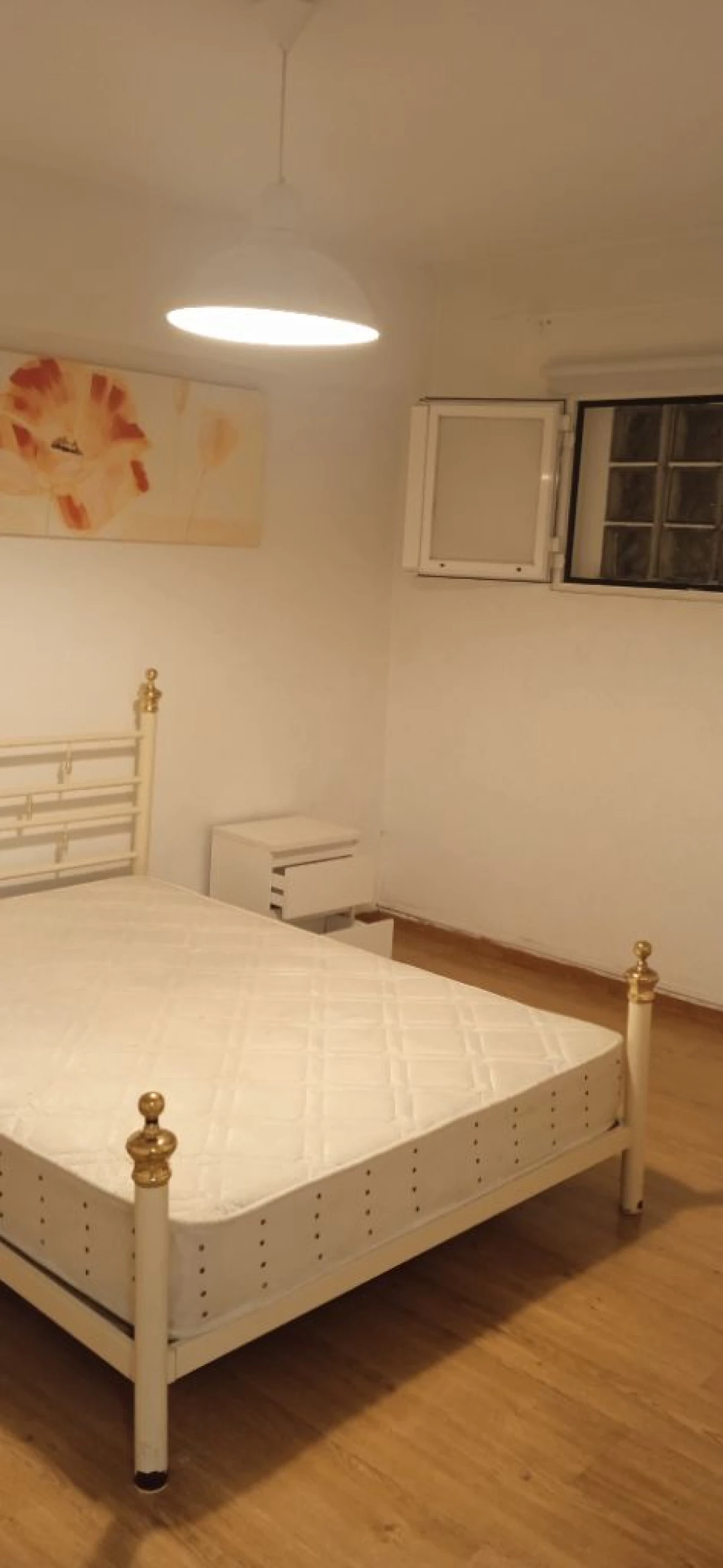 Quarto para Arrendamento em Parede Foto 4