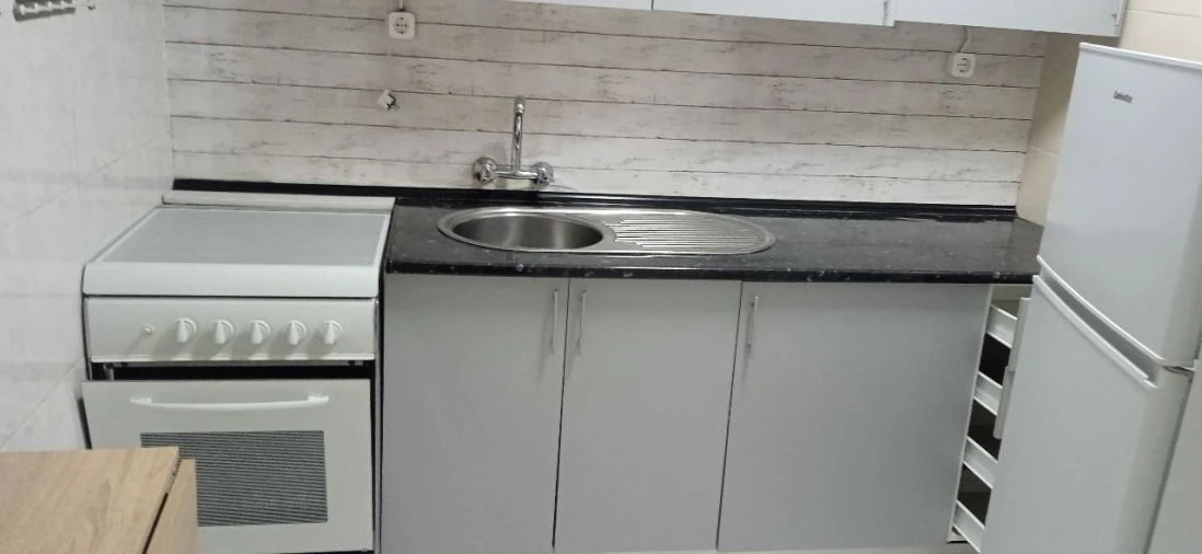 Quarto para Arrendamento em Parede Foto 11