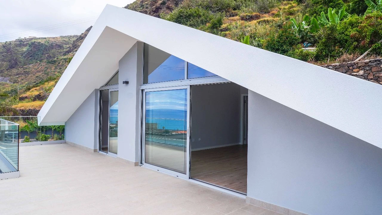 Moradia T4 para Venda em Paúl do Mar Foto 15