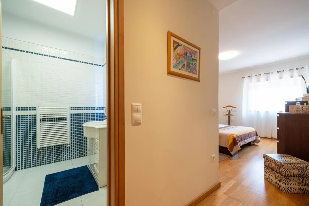 Prédio para Venda em São João da Madeira Foto 21