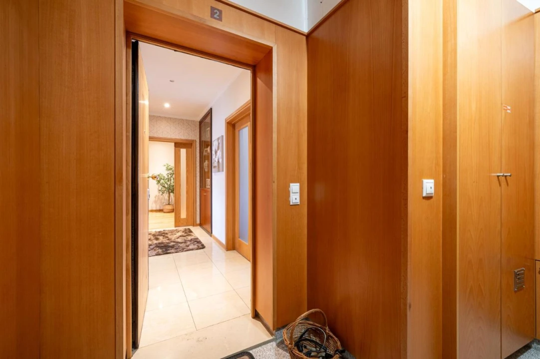 Prédio para Venda em São João da Madeira Foto 26