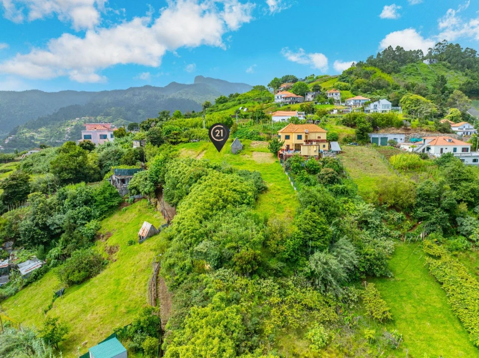 Terreno para Venda em Achada do Pico Foto 15