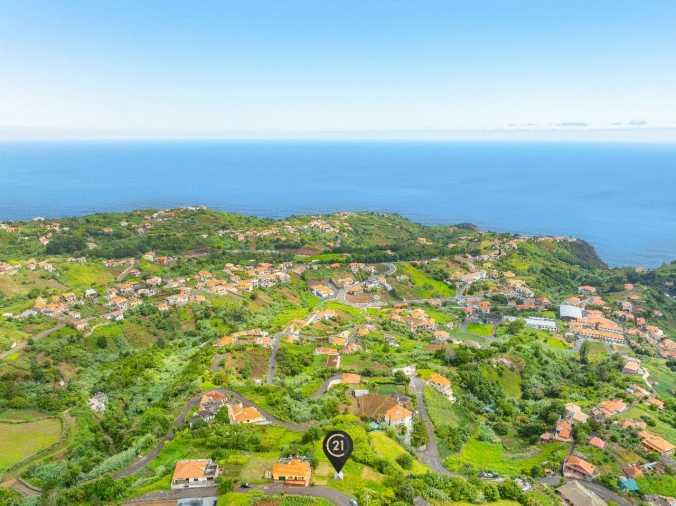 Terreno para Venda em Achada do Pico Foto 8