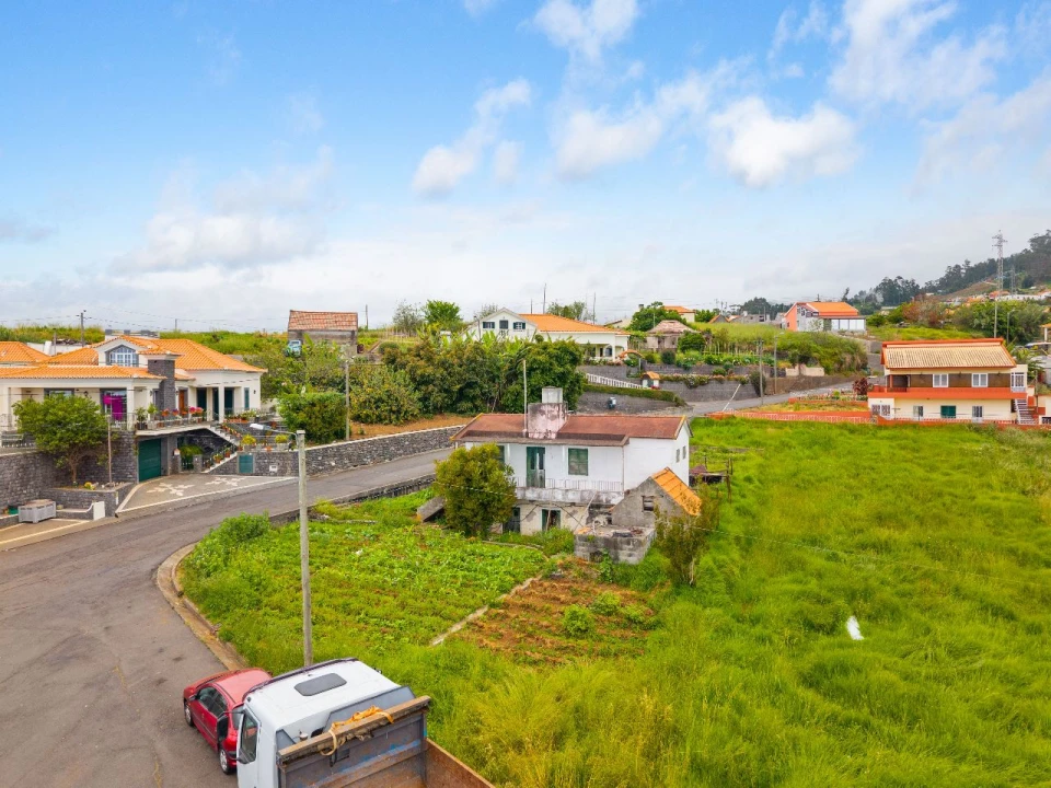 Moradia T2 para Venda em Canhas Foto 9