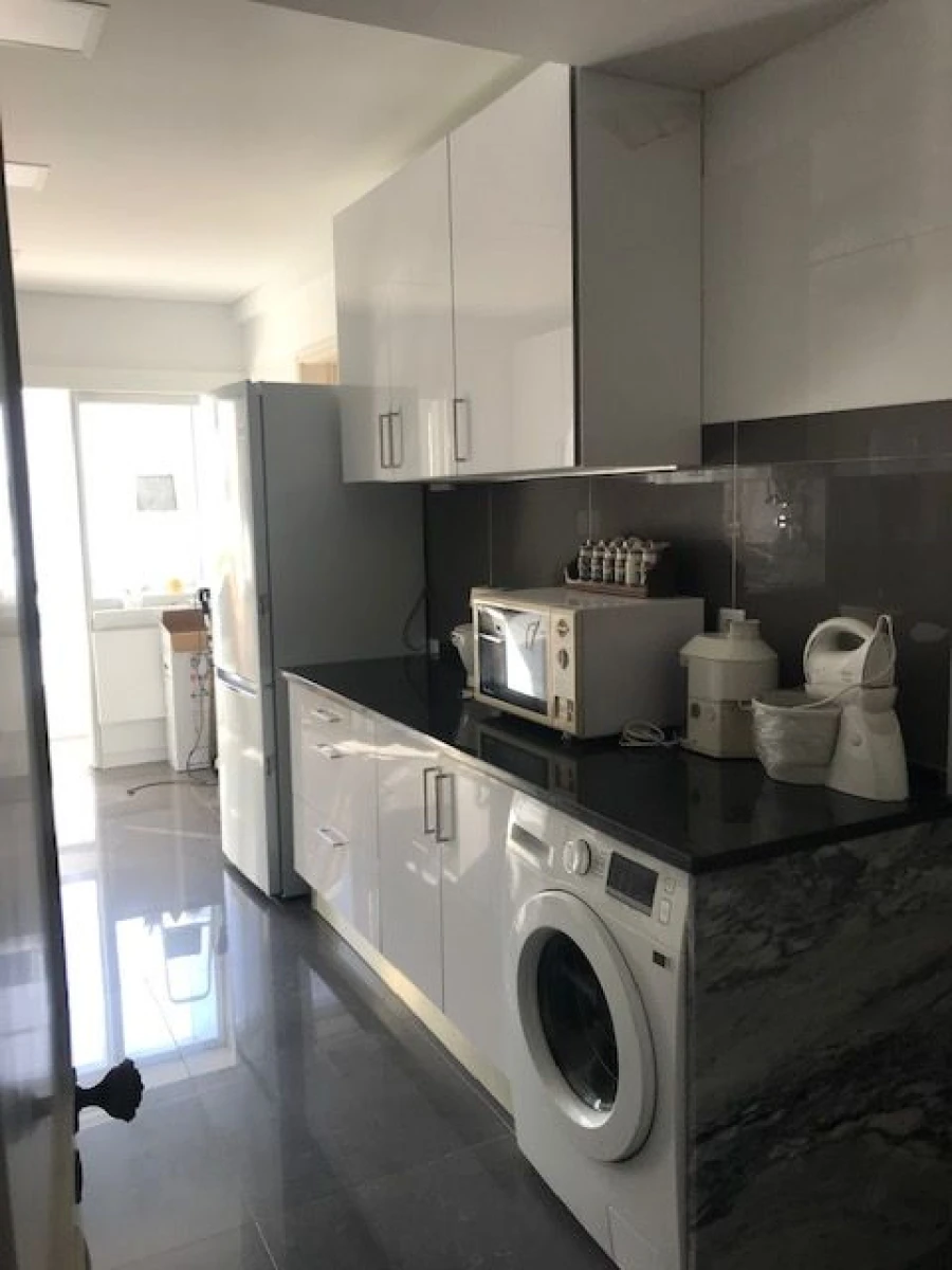 Apartamento T2 para Arrendamento em Lisboa