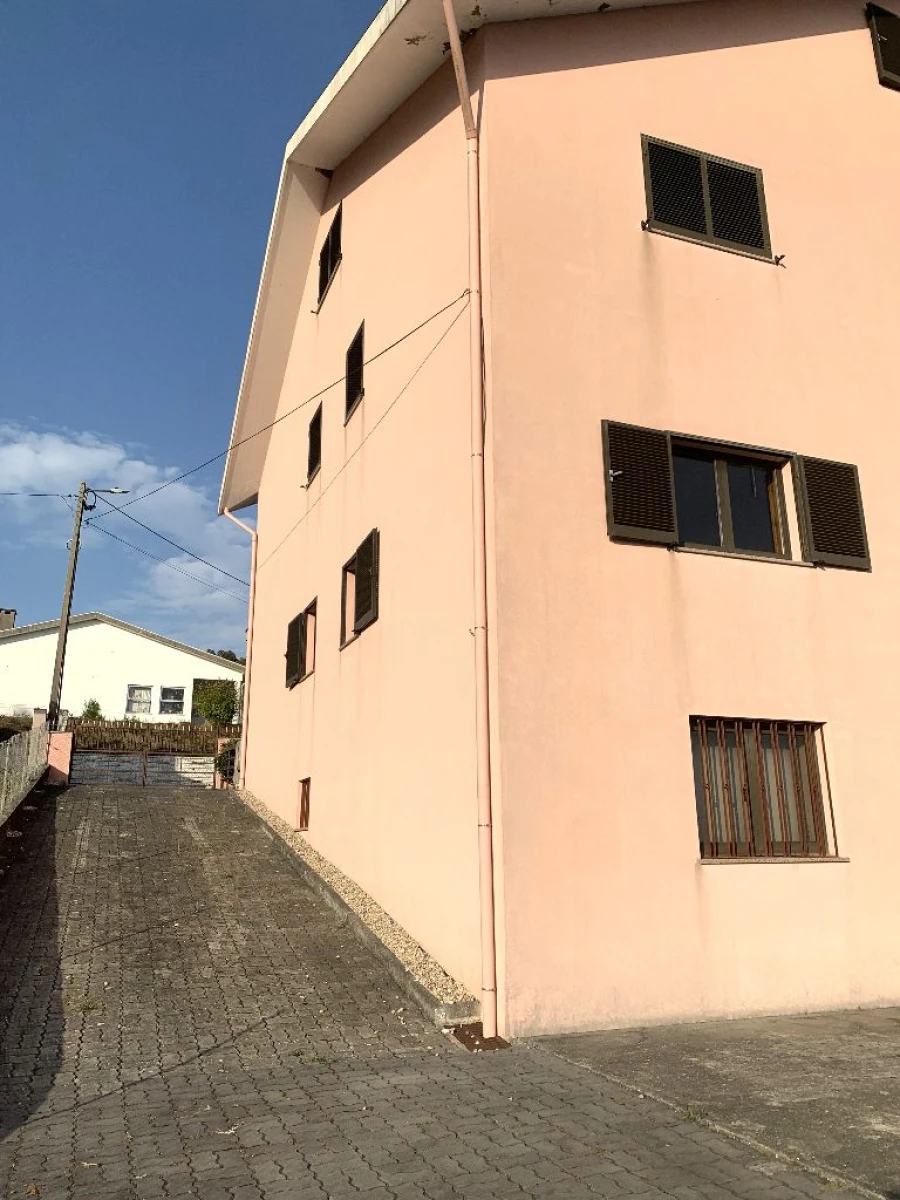 Moradia T6 para Venda em Rua do Ermo, 139 - 4520-304 Fornos Santa Maria da Feira Foto 6