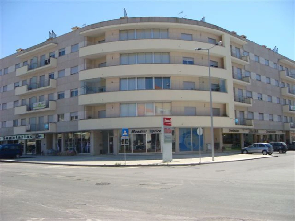 Apartamento T2 para Arrendamento em Oliveira do Bairro Foto 1