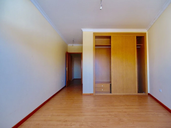 Apartamento T2 para Arrendamento em Oliveira do Bairro Foto 11