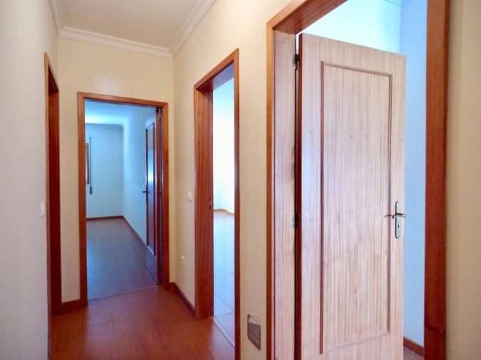 Apartamento T2 para Arrendamento em Oliveira do Bairro Foto 15