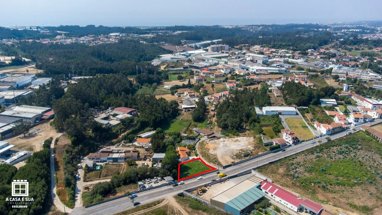 Terreno para Venda em Paços de Brandão Foto 14