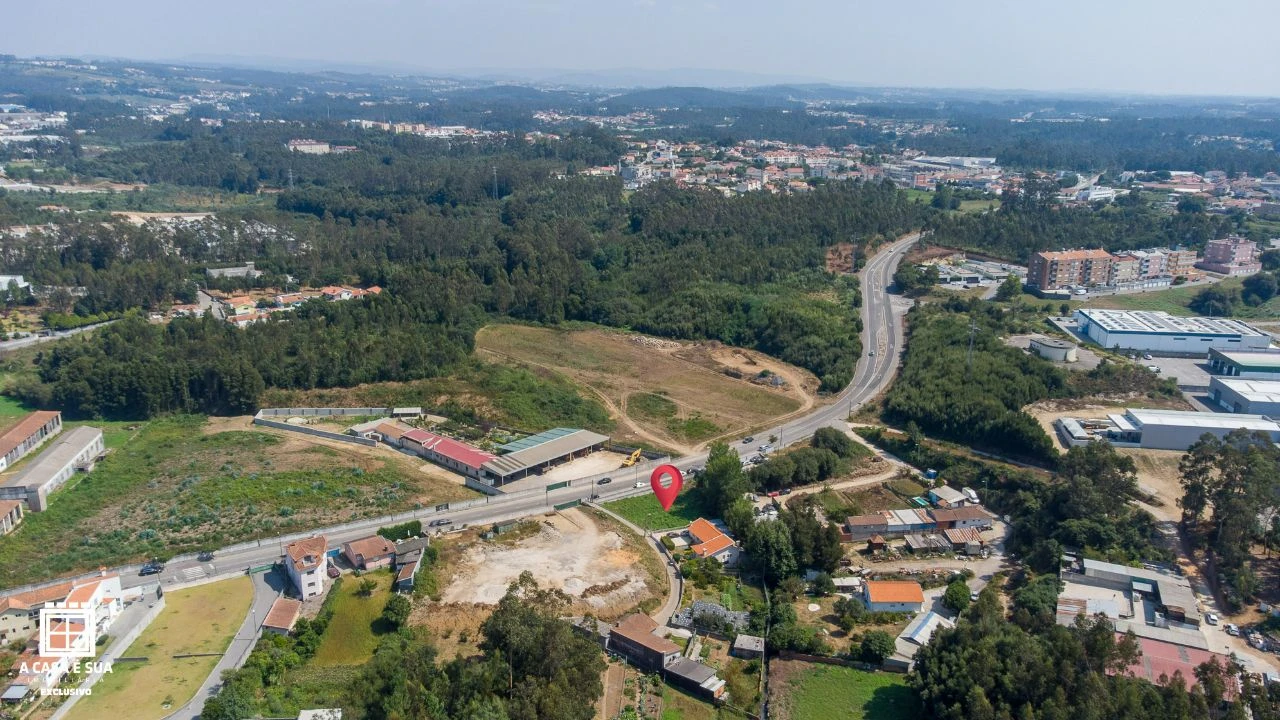 Terreno para Venda em Paços de Brandão Foto 19