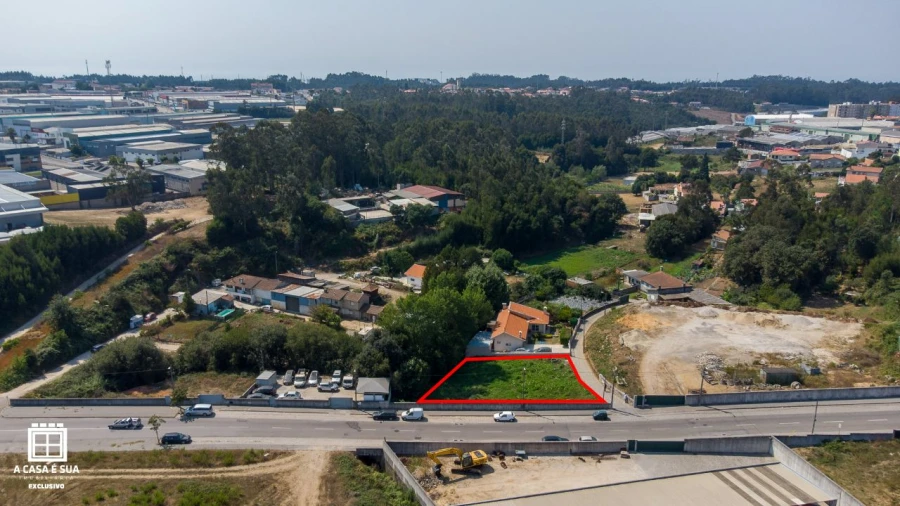 Terreno para Venda em Paços de Brandão Foto 8