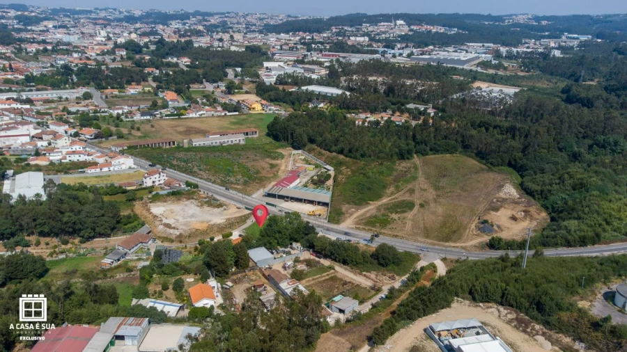 Terreno para Venda em Paços de Brandão Foto 16