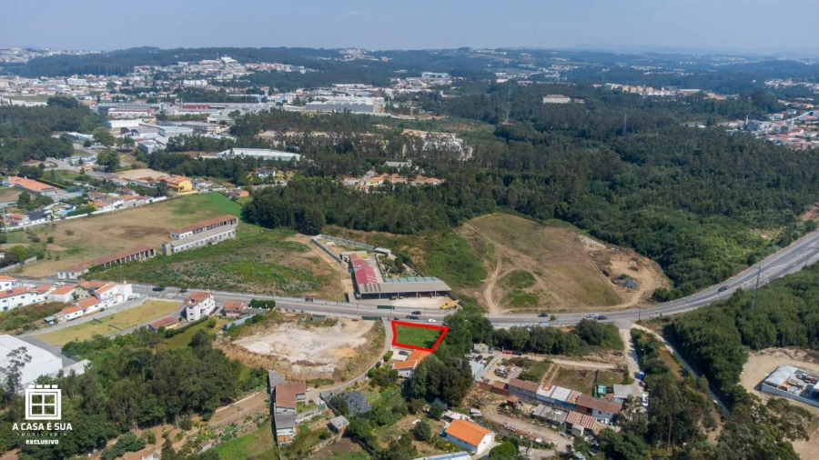 Terreno para Venda em Paços de Brandão Foto 17