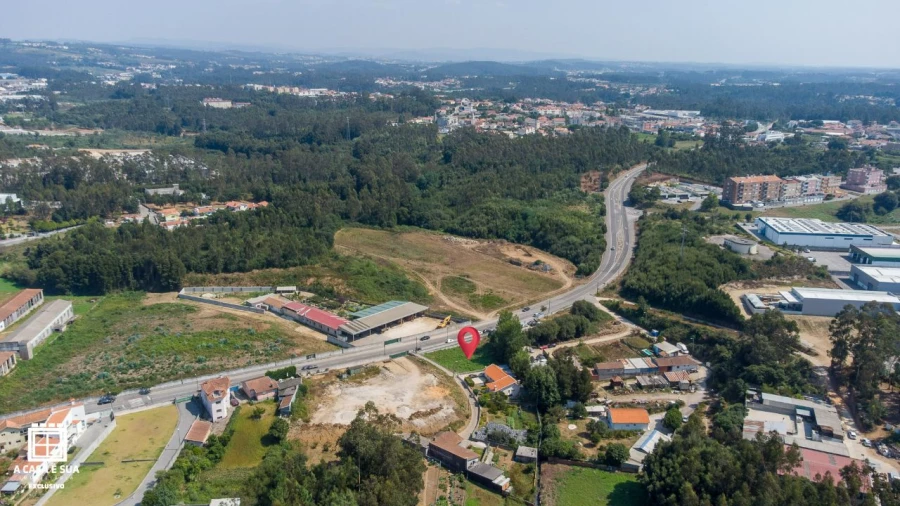 Terreno para Venda em Paços de Brandão Foto 19