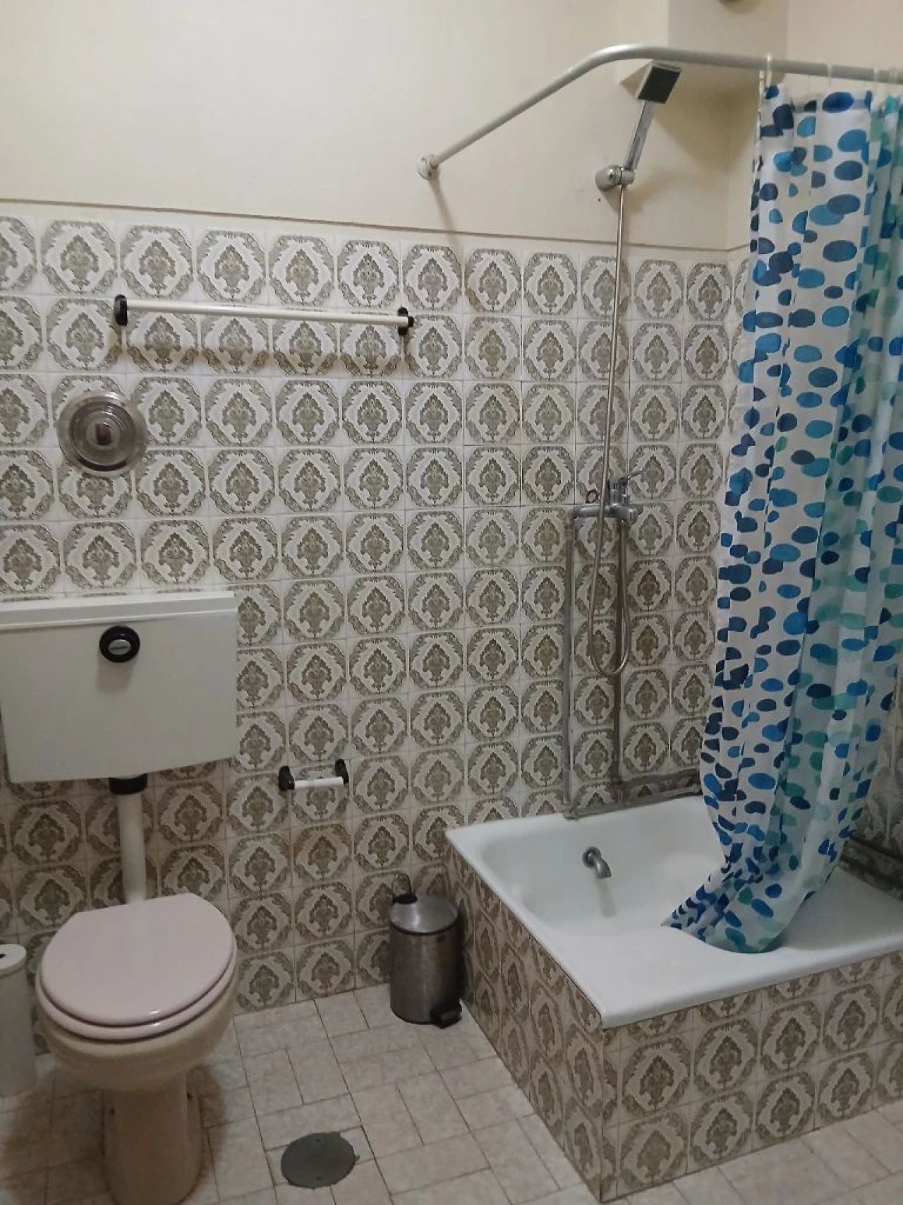 Apartamento T5 para Arrendamento em Porto Foto 13