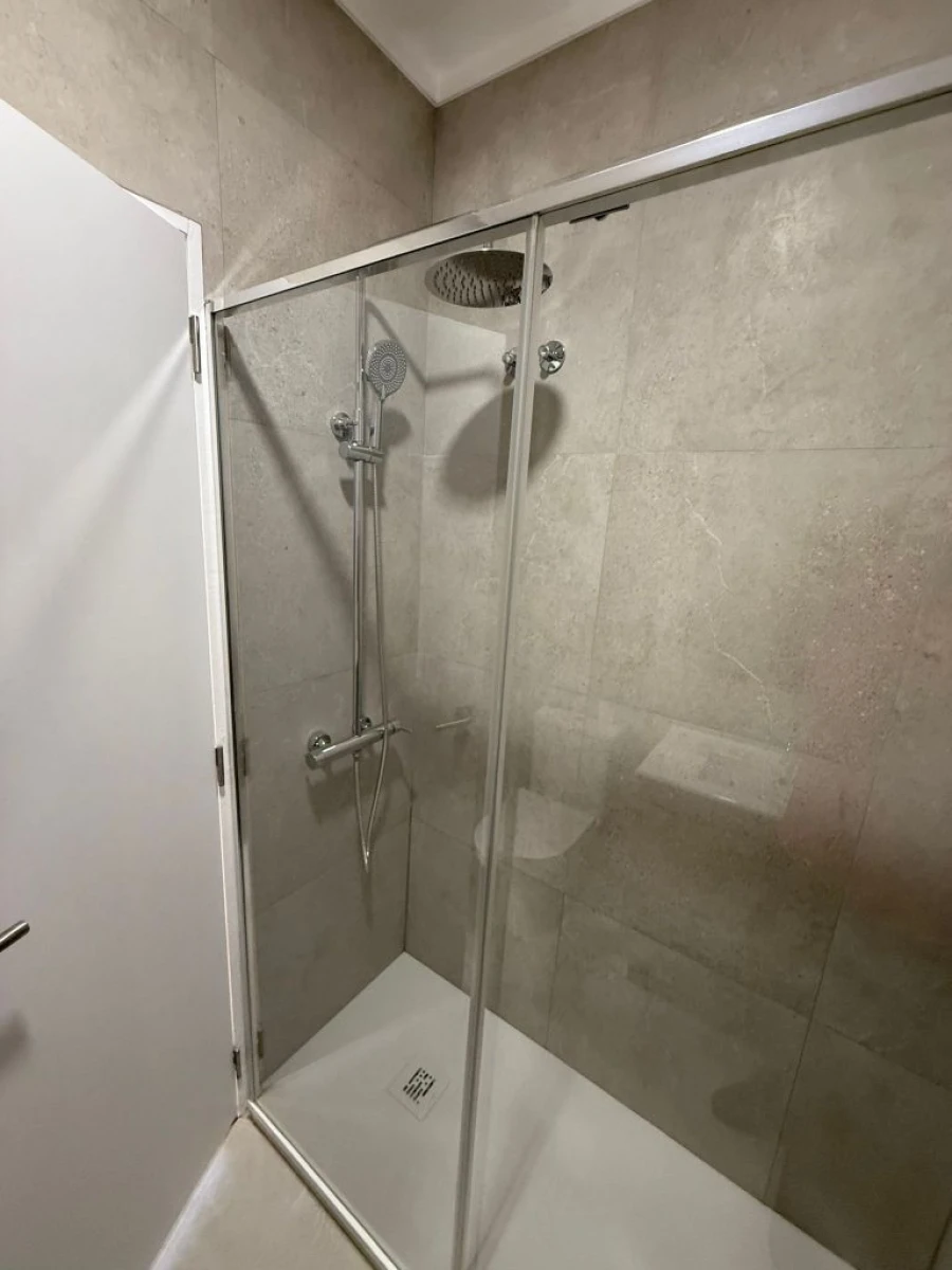 Apartamento T1 para Arrendamento em Paço de Arcos Foto 4