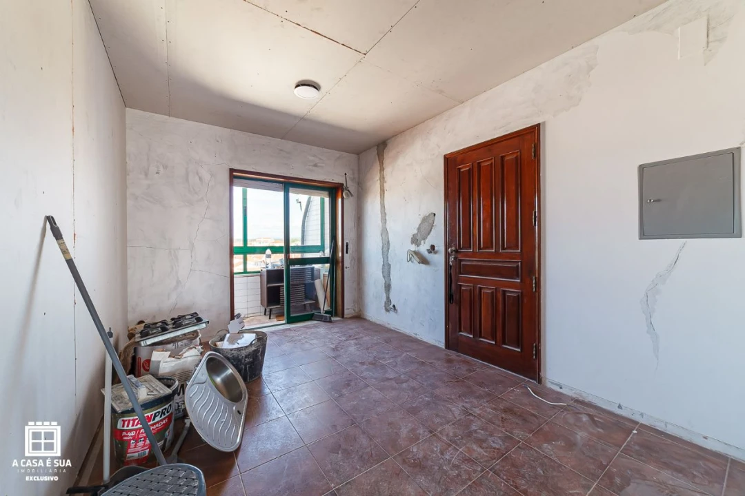 Apartamento T2 para Venda em Ovar Foto 5