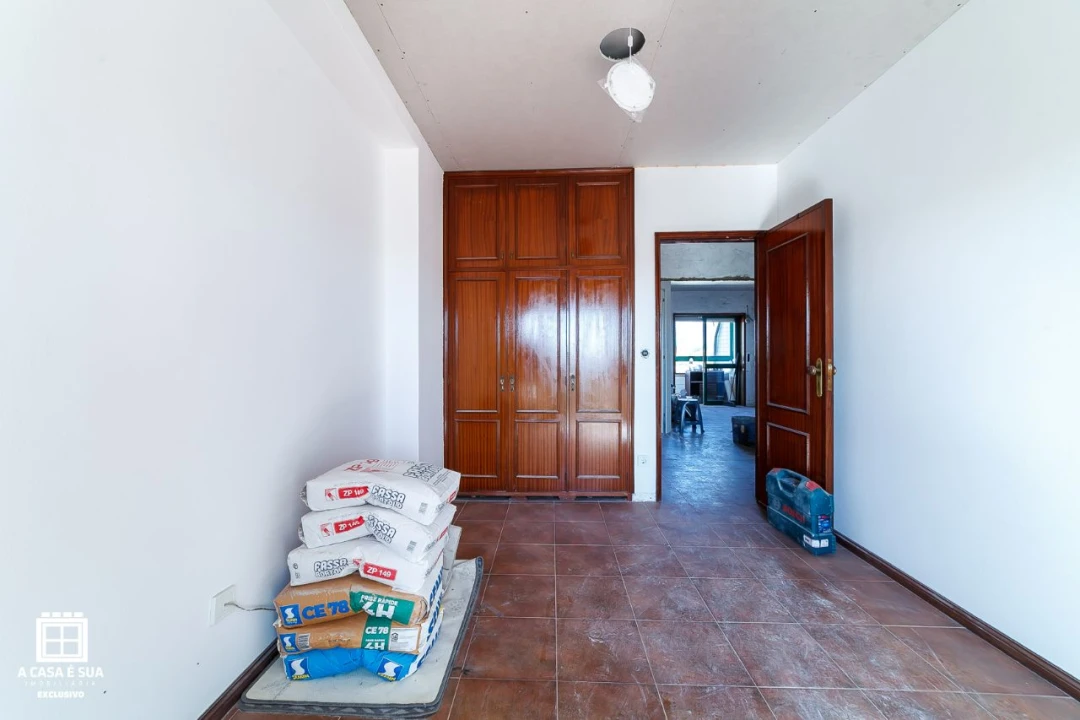 Apartamento T2 para Venda em Ovar Foto 11