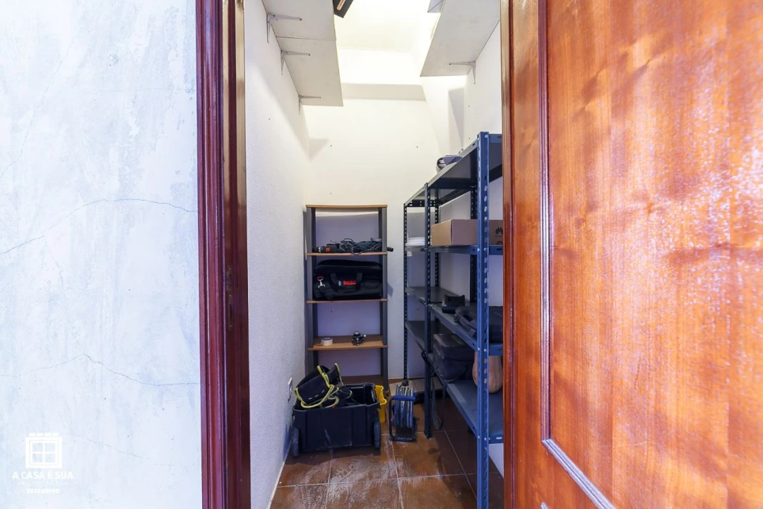 Apartamento T2 para Venda em Ovar Foto 15