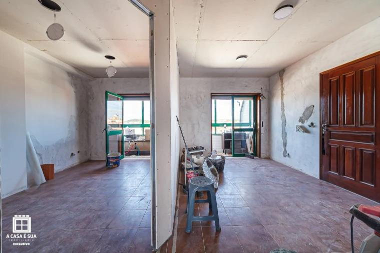 Apartamento T2 para Venda em Ovar Foto 8