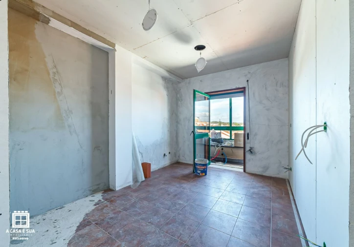 Apartamento T2 para Venda em Ovar Foto 10