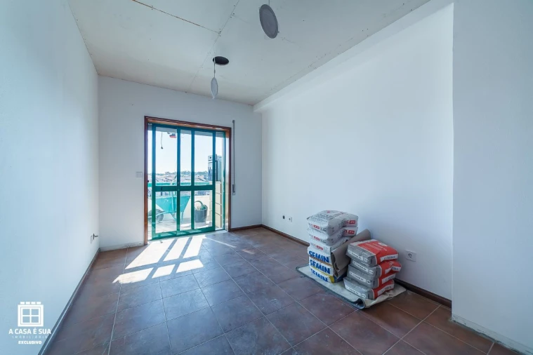 Apartamento T2 para Venda em Ovar Foto 13