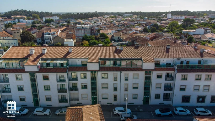 Apartamento T2 para Venda em Ovar Foto 19