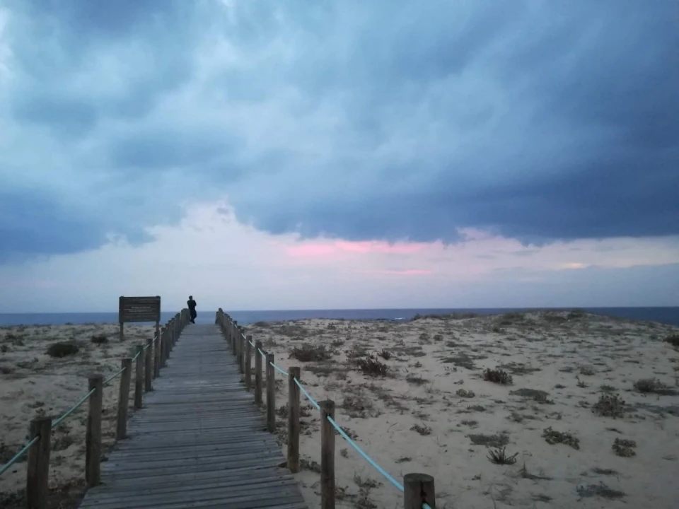 Moradia T4 para Arrendamento em Labruge Foto 3