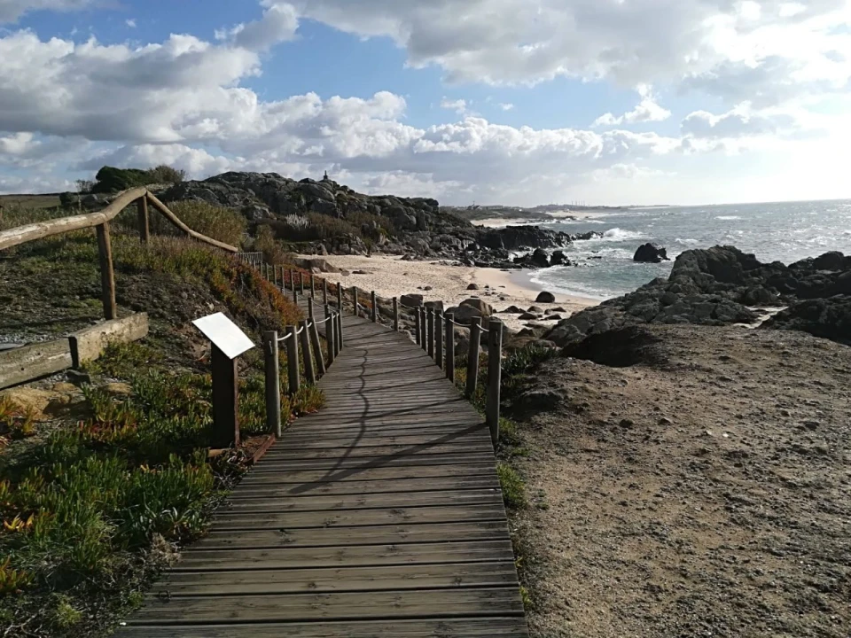 Moradia T4 para Arrendamento em Labruge Foto 14