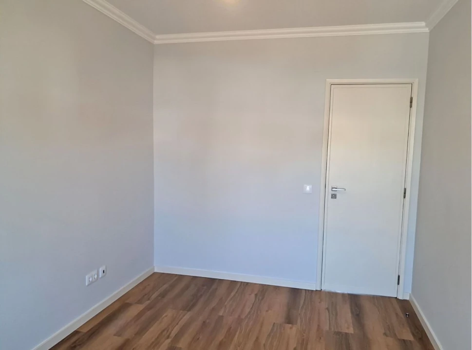Apartamento T4 para Arrendamento em Lisboa Foto 13