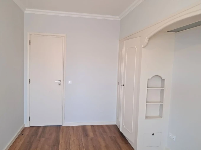 Apartamento T4 para Arrendamento em Lisboa Foto 12