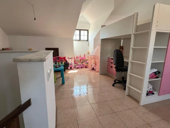 Moradia T4 para Venda em Casal de Santo António Foto 5