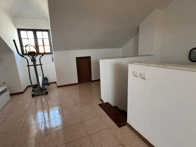 Moradia T4 para Venda em Casal de Santo António Foto 6