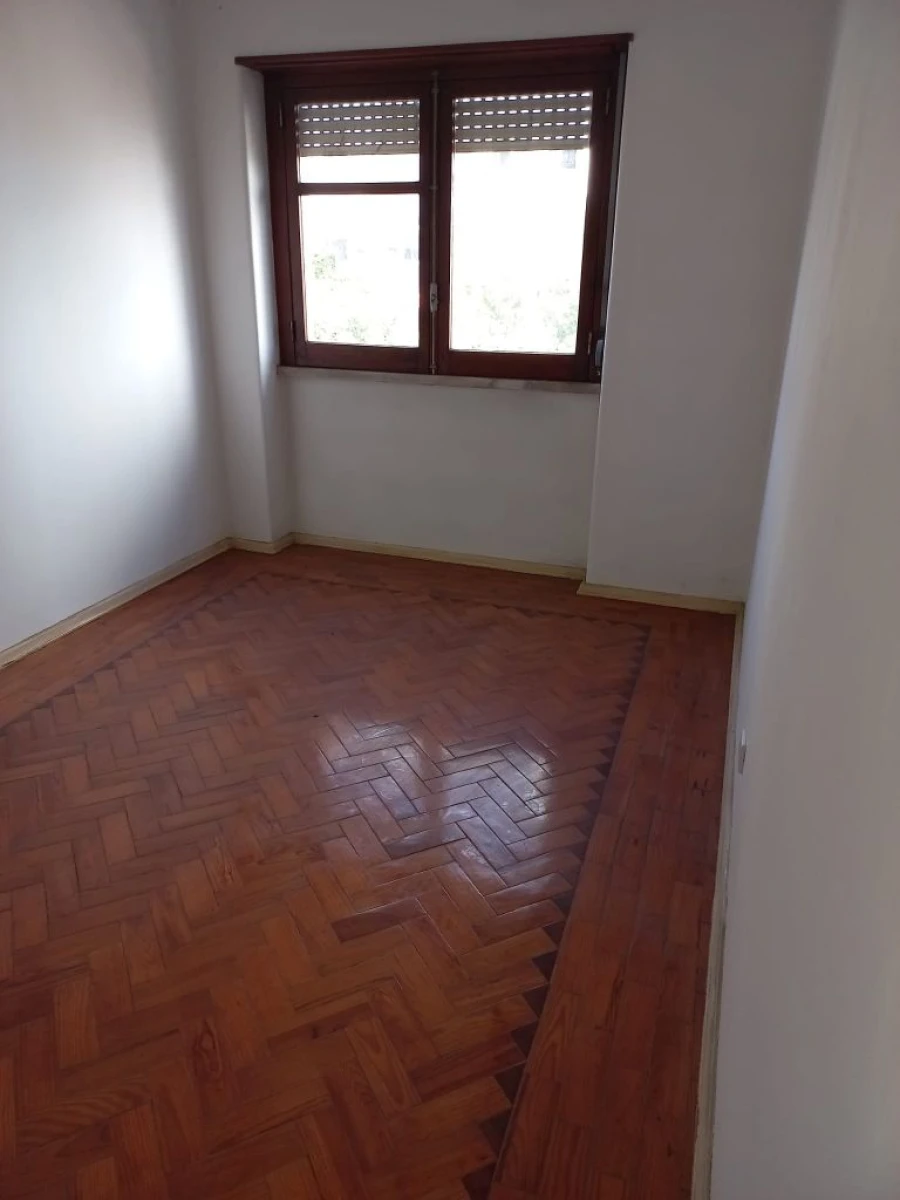 Apartamento T2 para Venda em Sacavém Foto 9