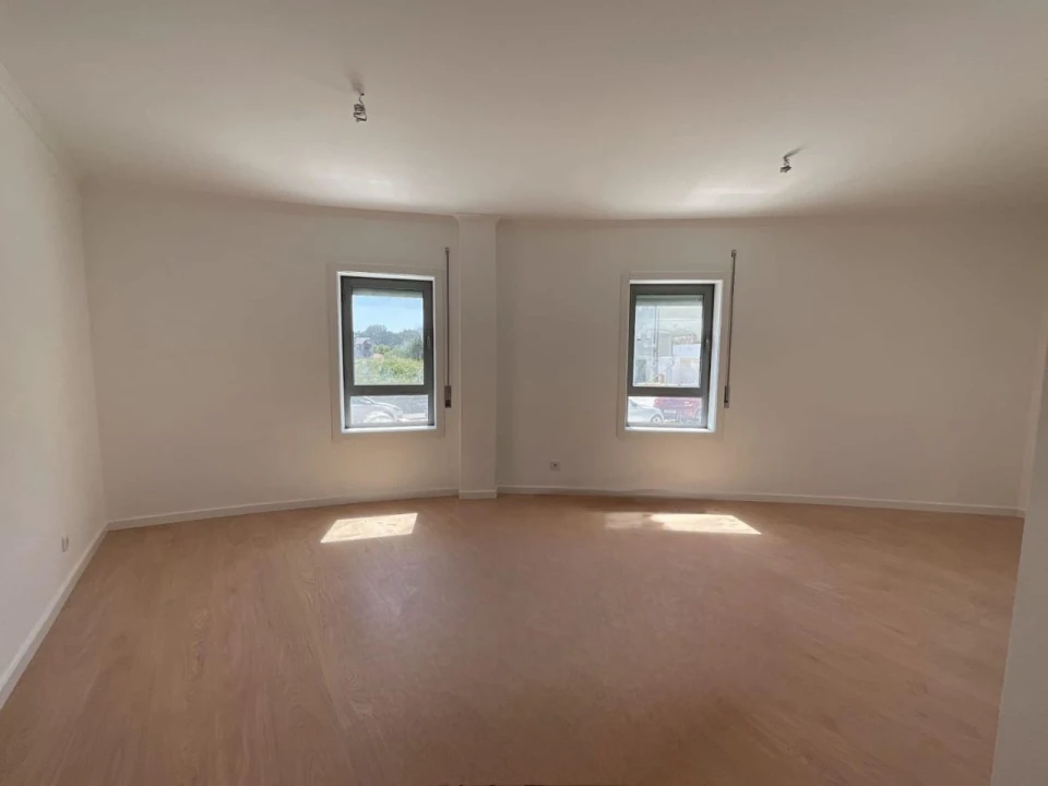 Apartamento T2 para Venda em Melres Foto 6