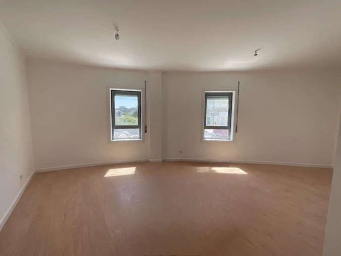 Apartamento T2 para Venda em Melres Foto 6