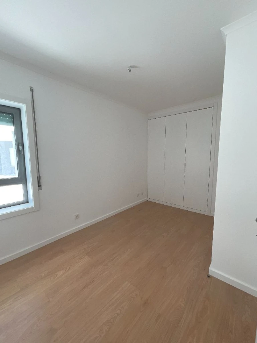 Apartamento T2 para Venda em Melres Foto 13