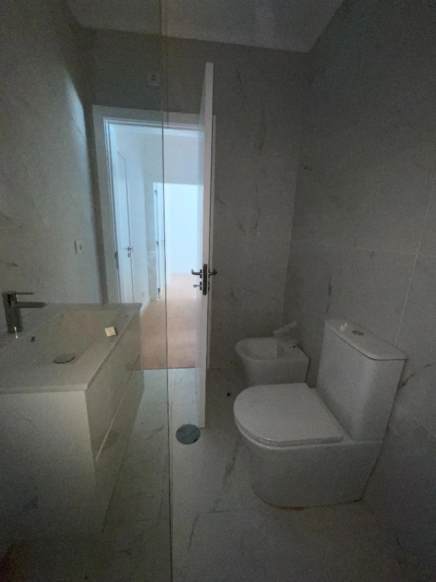 Apartamento T2 para Venda em Melres Foto 14