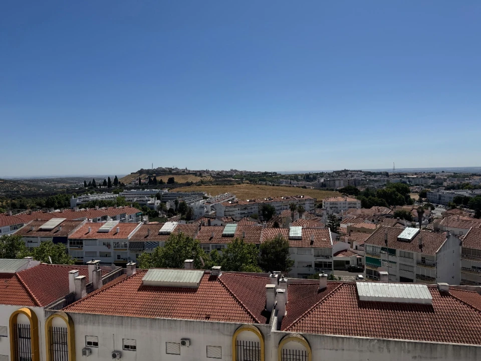 Apartamento T2 para Venda em Elvas Foto 10