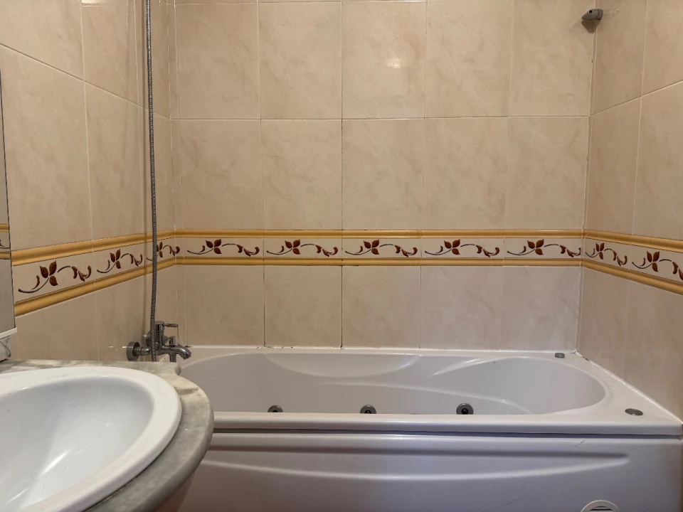 Apartamento T2 para Venda em Elvas Foto 16