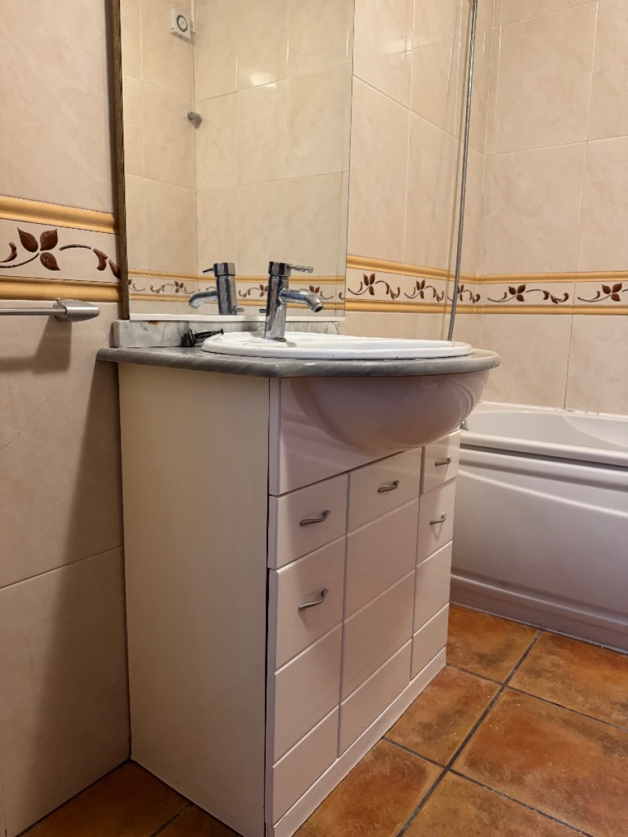 Apartamento T2 para Venda em Elvas Foto 9