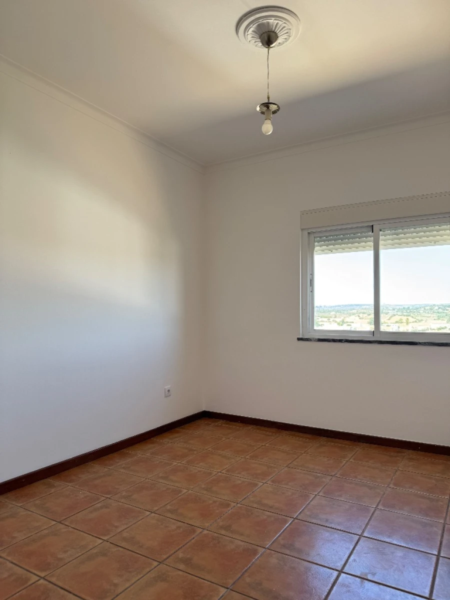 Apartamento T2 para Venda em Elvas Foto 19