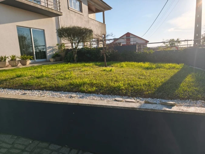 Moradia T6 para Venda em Junqueira Foto 5