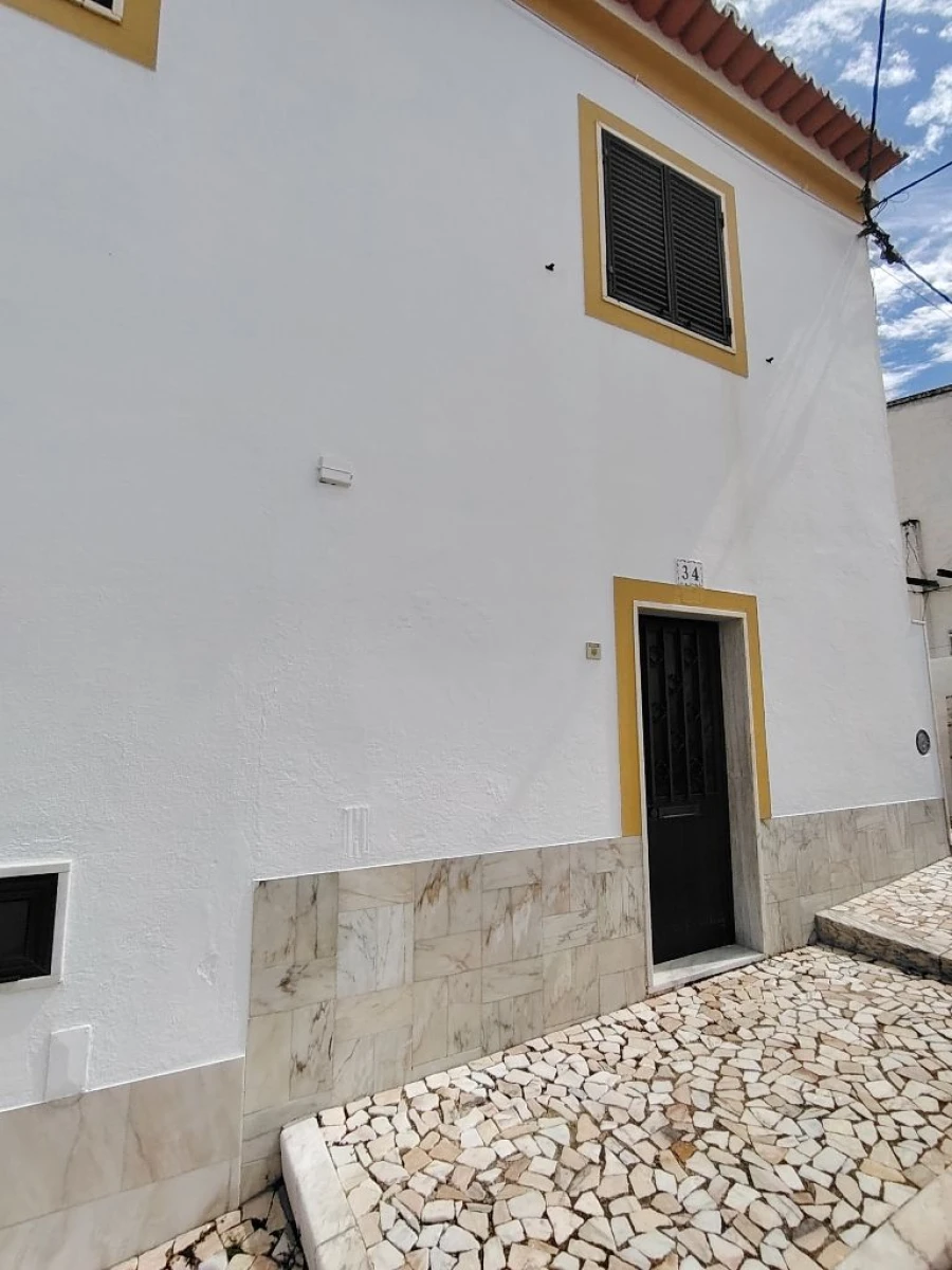 Moradia T2 para Venda em Vila viçosa Foto 2